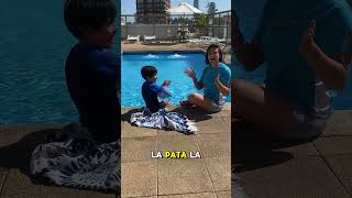 Temporada de piscina tiktok comedia [upl. by Eizzik]