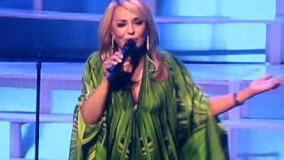 Googoosh  Nokia Theatre 2011  Gharib Ashena [upl. by Auohs]