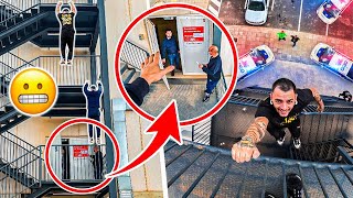 NOS PILLAN LOS TRABAJADORES y LLAMAN a la POLICÍA👮‍♀️ Parkour Vlog [upl. by Sewoll]