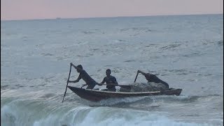 Amazing Sea Fishing In Bay Of Bengal At Puri Odisha India Part 1 Of 3  Sea Fishing In India [upl. by O'Malley]