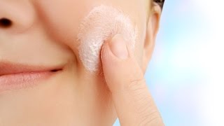 How salicylic acid works in your skincare  The science of your skincare [upl. by Higginbotham245]