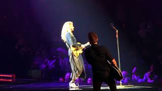 Wild One  Faith Hill  Soul2Soul  Sunrise Florida  10192017 [upl. by Cosette]