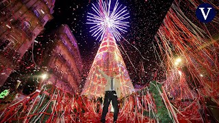 Vigo inicia la instalación de las luces de Navidad [upl. by Ardnoid]