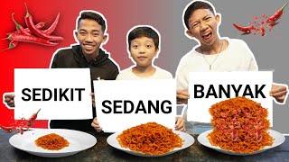 TANTANGAN MAKANAN PEDAS SEDIKIT SEDANG ATAU BANYAK😱  Mikael TubeHD [upl. by Hisbe]