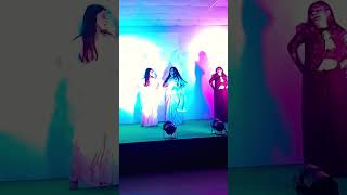 Pintiya paise walon ki dancevideo fresher partyaksuniversity sorts college life enjoymasti 👀 [upl. by Atinaj]