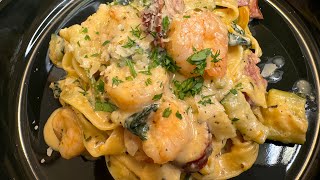 Easy Delicious Creamy Fettuccine Pasta [upl. by Herbie]