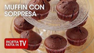 MUFFIN CON SORPRESA AL CIOCCOLATO di Benedetta Rossi  Ricetta TV Fatto in Casa per Voi [upl. by Dias]