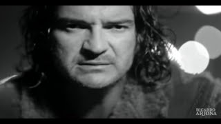 Ricardo Arjona  Mojado feat Intocable Video Oficial [upl. by Lindy]