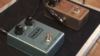 Silicon Fuzz Pedal Shootout ANALOGMAN Sunface BC108 vs MXR Classic 108 with SG amp Jaguar Jr amp [upl. by Aidnahs]