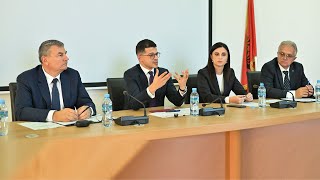 Çelja e aplikimeve për projektet e Mbrojtjes Civile Ministri Vengu nis turin informues nga Durrësi [upl. by Carhart]