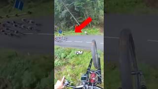 Il Saute audessus Du Tour de France 😱 [upl. by Neall]