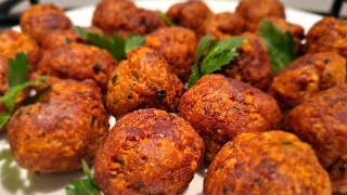 🇸🇷 Surinaamse Kip balletjes Hapjes borrelhapSurinamese chicken balls drink bite [upl. by Lasyrc249]