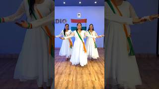 O Desh Mere🇮🇳 deshbhaktidance odeshmere patroticdance independencedaydance [upl. by Annahpos282]