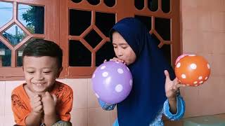 RESSA DAN FASAH BERMAIN TIUP BALON [upl. by Wandie]