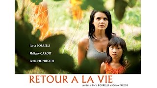 RETOUR A LA VIE BandeAnnonce 2014 [upl. by Lehcyar]