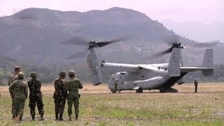 V22 Osprey Landing Takeoff And Unload In The Philippines [upl. by Ilysa]