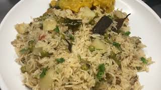 Potato peas pulao Simple amp Tasty Lunchbox Recipe Aloo Mater Pulao [upl. by Lonee]