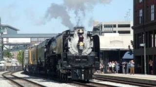 Union Pacific 844 departing OaklandJack London SquareCA AWESOME WHISTLE [upl. by Nolaf]