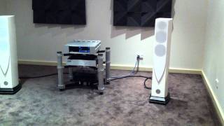 New ATOHM Speakers  Jeff Rowland  Bladelius Embla  Siltech IsoTek at Absolute Hi End [upl. by Idhem]