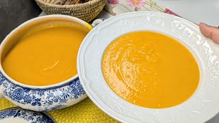 Kürbissuppe mit Kokosmilch und Ingwer 😋 die beste Kürbissuppe die wir je gegessen haben Rezept [upl. by Helfand]