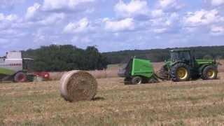 Gaec des marnes  Tracteur john deere 8100 amp Claas lexion 570  audeux [upl. by Daisy725]