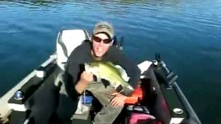 091410 Smallie fishing with Stevo Lon and Matt at Green Lake Interlochen [upl. by Dorsey106]