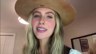 Country singer Catie Offerman tells hilarious story of meeting George Strait in a San Antonio salon [upl. by Fitalludba733]