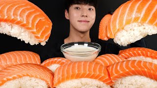 직접 만든 대왕 연어초밥 먹방 GIANT SALMON SUSHI MUKBANG ASMR EATING SOUNDS サーモン 巨大サーモン寿司を [upl. by Alda]