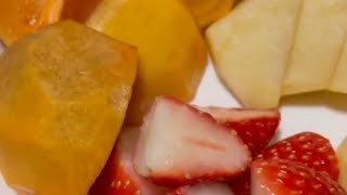 Lets Peel and slice Green apple strawberry and persimmonfruitssatisfyingforyou [upl. by Avraham]