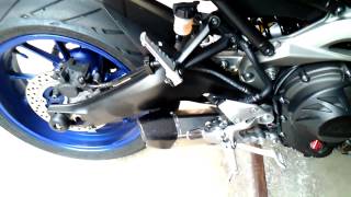 Scarico Roads Italia su yamaha MT09 [upl. by Neelyhtak]