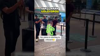 Havalimanında Eşini👫 Fena Trolledi 😂 [upl. by Waine]