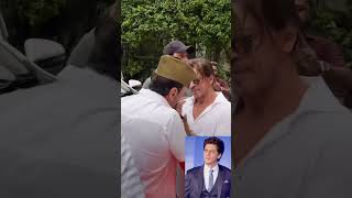 SRK hugs and kisses his friend Jackie Shroff at Pradeep Badekar prayer meet [upl. by Floeter]