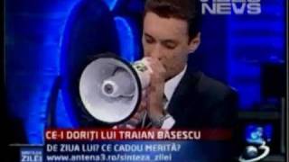 Mircea Badea face miting Sinteza Zilei [upl. by Ahseenal]