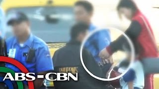 TV Patrol Traffic enforcer huling tumatanggap ng kotong [upl. by Leuqer868]