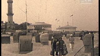 Karl Hoeffkes  Sommerurlaub Warnemünde 1931 M1078 [upl. by Inaffit548]