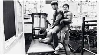 How Arnold turned his weak calves into a strong point in his physique [upl. by Ahsemac303]