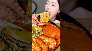 🍜지금까지 이런 라면은 없없다🔥문어전복꽃게블랙타이거새우까지얼큰 칼칼한 해물 라면먹방 [upl. by Suivatram]