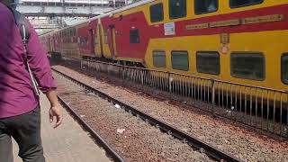 12932 ADIMMCT DD races past Dadar [upl. by O'Doneven]