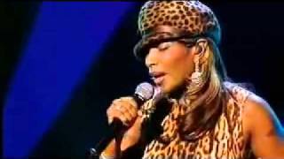 Mary J Blige  Sorry seems to be the hardest word  Live with Lyrics [upl. by Eeram]