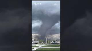 Un impactante tornado destruye almacén en Nebraska shortsvideo [upl. by Beckett959]