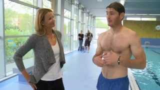 Henning Fritz beim Schwimmen mit Franziska van Almsick [upl. by Gundry]