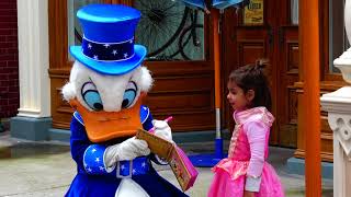 4K Special Meet and Greet Uncle Scrooge McDuck Disneyland Paris [upl. by Addiego313]