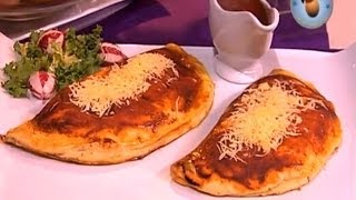 Choumicha et lOeuf Marocain  Pizza Calzone aux œufs Ep 36  شميشة  بيتزا كلزون [upl. by Nari]