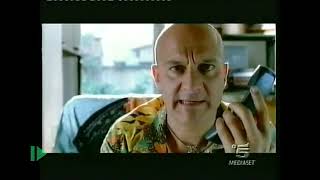 892424  Pronto Pagine Gialle  Spot con Claudio Bisio [upl. by Vadnee163]