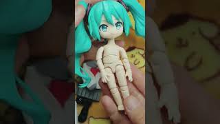 Nendoroid miku on obitsu 11 body [upl. by Aihsitan225]