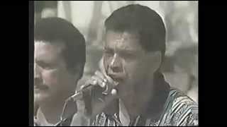 ANIBAL VELASQUEZ CANTA REMBERTO OCHOA MI DELIRIO [upl. by Blight]