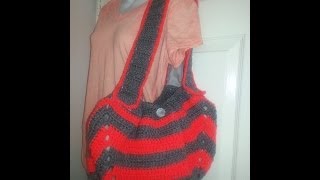 Como hacer un bolso de un cuadrado a crochet [upl. by Kenimod]