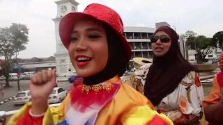 BORIA PULAU PINANG  Cuti Cuti Malaysia  Video khas Boria Omara [upl. by Bunce]