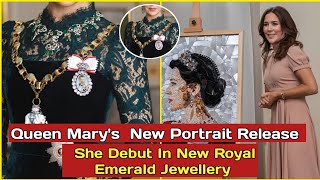 Queen Mary of Denmark wear Green Emerald Jewellery of mother in law in official Portrait [upl. by Eiznik]