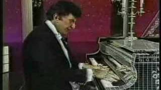 Liberace 1983 Performance [upl. by Enel279]